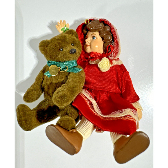 Hallmark Special Edition Keepsake Ornament Julianne And Teddy - Picture 1 of 12